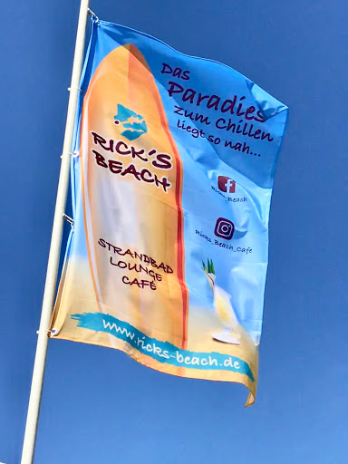 Rick‘s Beach Strandbad/Cafe‘-Strand-Lounge Logo
