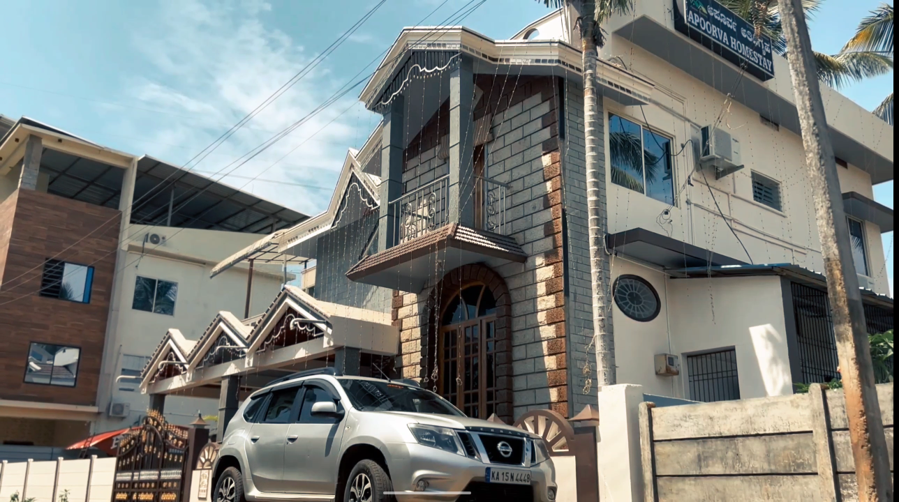 Apoorva Homestay