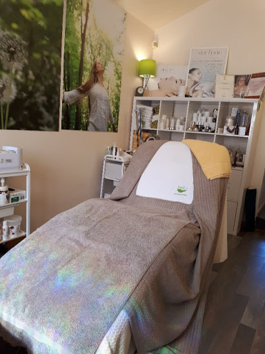 Jill Yvette's Holistic Beauty