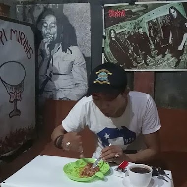 Warkop Om Yanto, Author: uje ujang