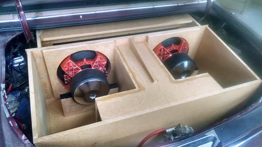 Withrow's Custom Car Stereo Logo
