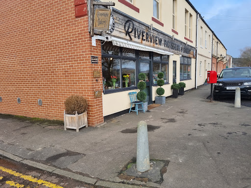 Riverview Bakery - Visual