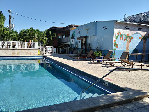Days Inn by Wyndham Fort Myers Springs Resort - Thumbnail