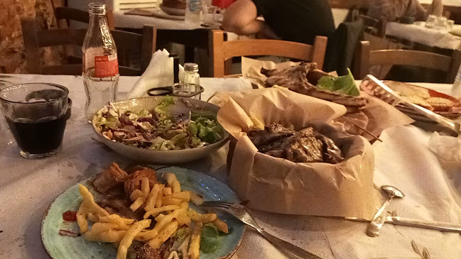 Μεζεδοπωλείο της Αργυρώς - Εστιατόριο