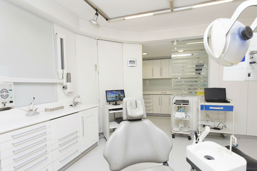 Clínica Dental Longás Y Valdés