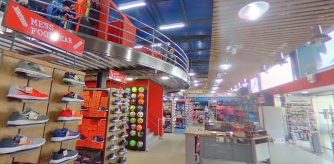 COSMOS athletic & casual wear - Outlet Store (Νέα Είσοδος-Ηρώων Πολυτεχνείου) - Καλαμάτα