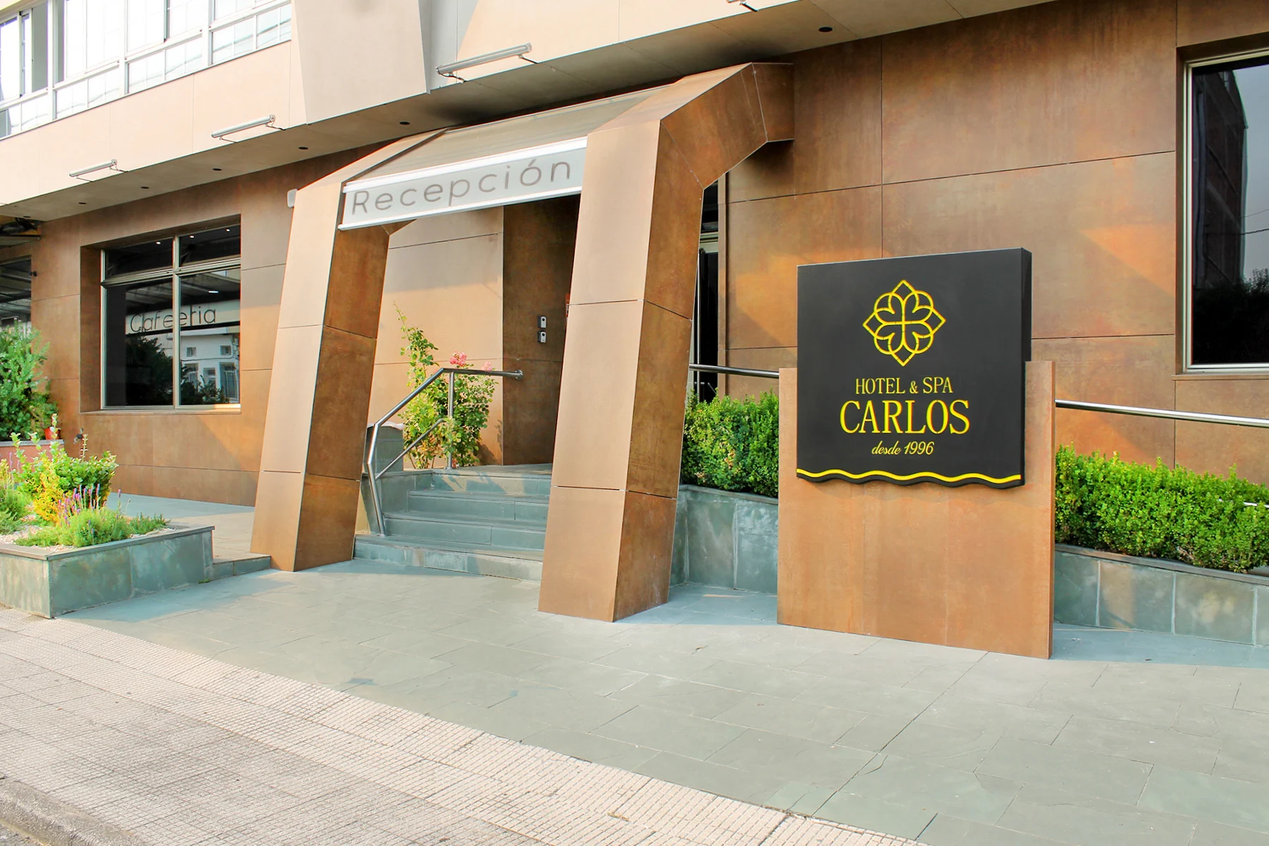 Hotel Restaurante Carlos 96
