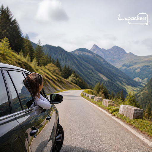 Planning your next holiday? The right vehicle and driver can make all the difference between a ti… post image