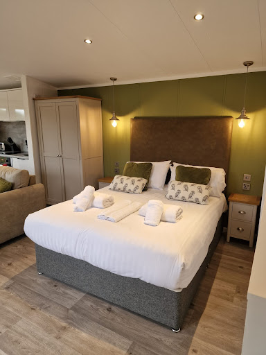 Woodland Lakes Lodges - Thumbnail