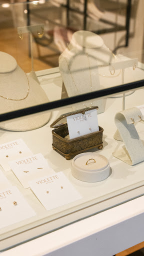 Violette Boutique Oak Bay - Thumbnail