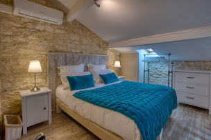 Photo n°1 de Domaine des Pierres Blanches - Chambres d'hôtes et gîte de charme avec piscine chauffée en Périgord Noir près de Sarlat à Carlux (Gîte)