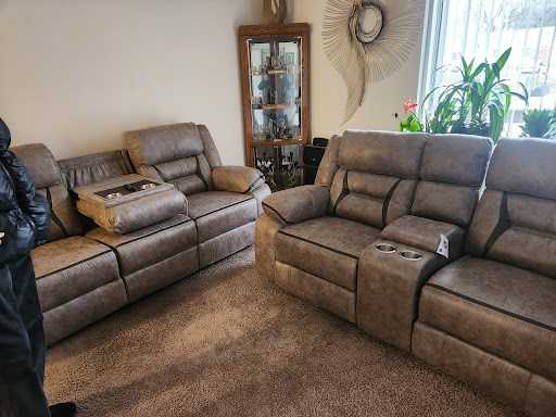Small Movers LLC - Visual