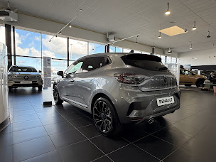 Photo n°2 de RENAULT CHERBOURG - BODEMERAUTO à Cherbourg-en-Cotentin (Vendeur de voitures d'occasion)