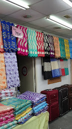 Photo n°2 de World Textiles à La Courneuve (Magasin de tissus)