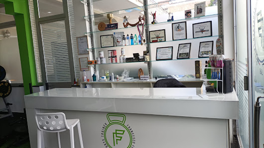 SPORT TRAINER LAB PERSONAL TRAINING GIUGLIANO Via della Resistenza, 59, 80014 Giugliano in Campania NA, Italia