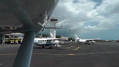Photos of Prince Said Ibrahim International Airport