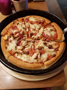 Pizza Hut Restaurants leeds