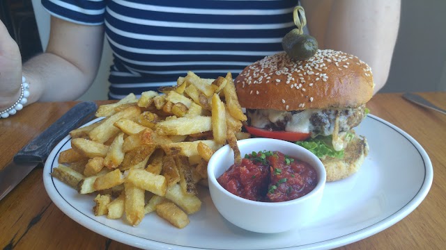 La Luna Bistro