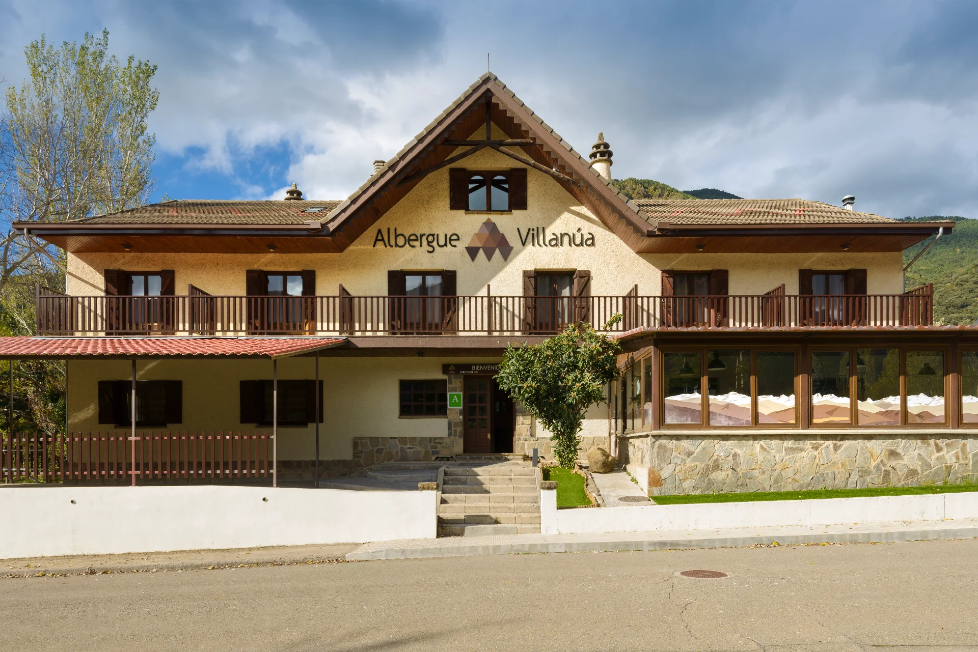 Albergue Villanúa - Edificio Collaradeta