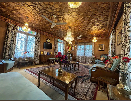 Gallery image 15