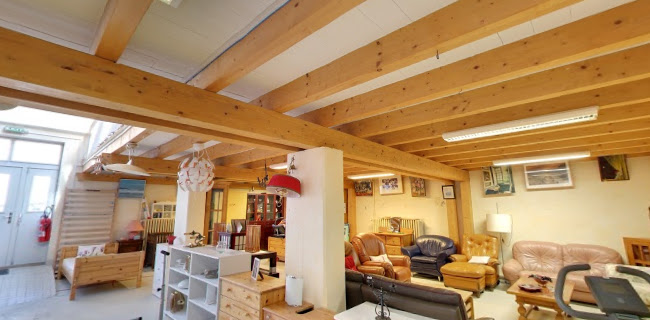 Kommentare und Rezensionen über Bric-à-Brac - Mobilier de seconde main