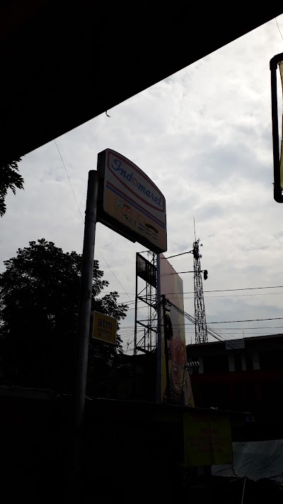 Photos of Indomaret Surya Sumantri 81