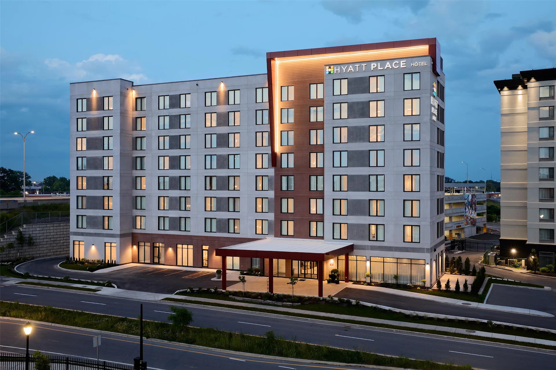 Hyatt Place Montreal Airport