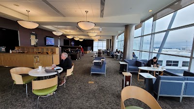 Alaska Lounge - Concourse D