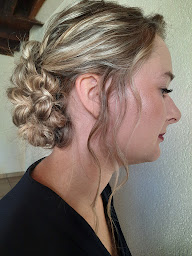 Photo n°9 de M'ton style à Saint-Amand-sur-Sèvre (Salon de coiffure)