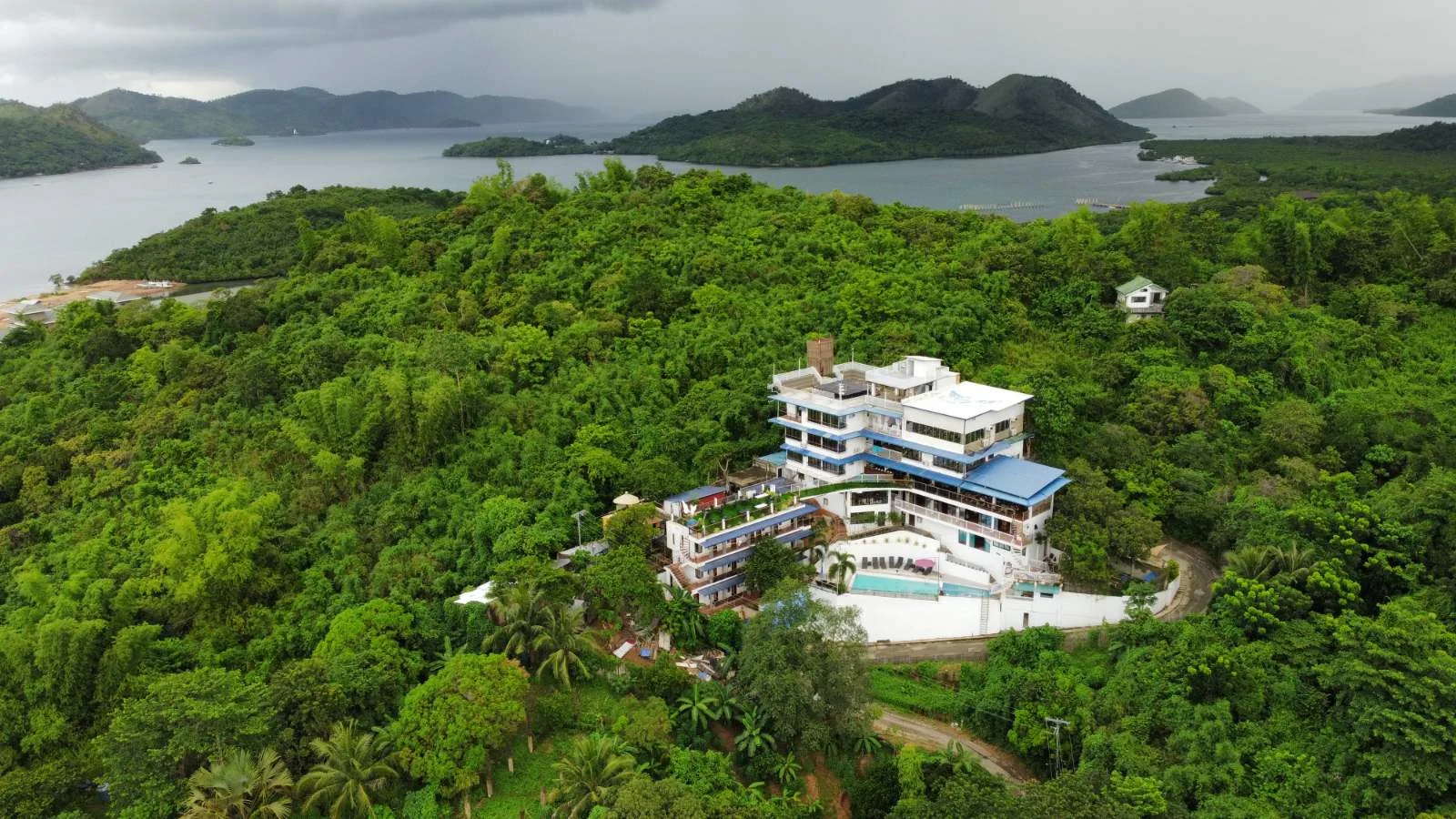 Skylodge Resort Coron
