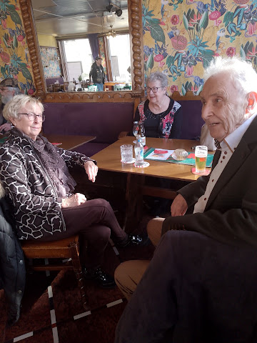 't Verschil🍺 by null