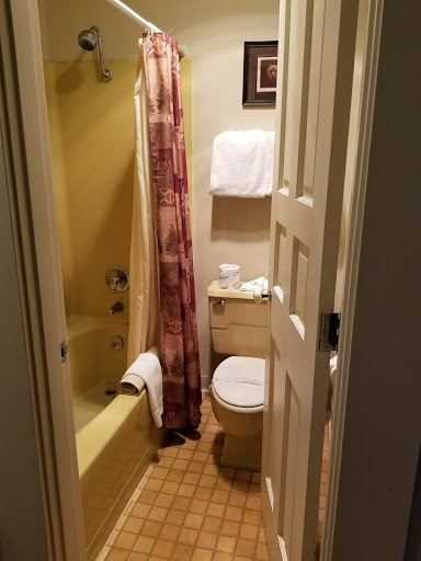 Rustler's Inn - Visual
