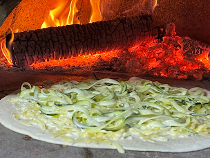 Photo n°13 de Pizza du mont d'or à Manosque (Pizzas à emporter)