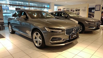 Photos of Volvo & Ford dealership La Linea