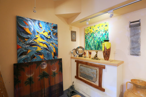 Third Dimension Gallery - Visual