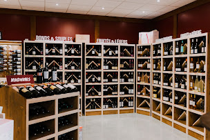 Photo n°4 de V and B Segré à Segré-en-Anjou Bleu (Caviste)