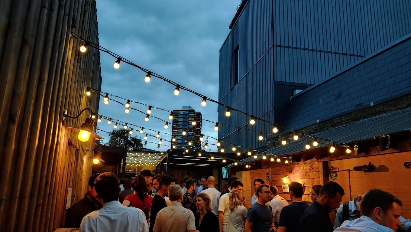 London Bridge is a great place to explore some of the best beer gardens in London. From hidden gems like Bunch of Grapes to unique spaces like Vinegar Yard, there's something for everyone in this vibrant area.