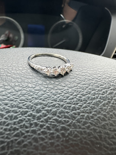 Hoang Jewellers Gallery - Canada
