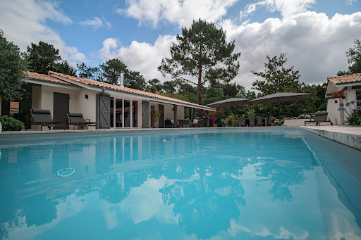 Photo de Piscines de France - Pisciniste Annonay (07) - Construction de piscine à Épinouze (26210)