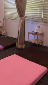 Vivace 新宿御苑前/四谷 (骨盤調整×マッサージ)