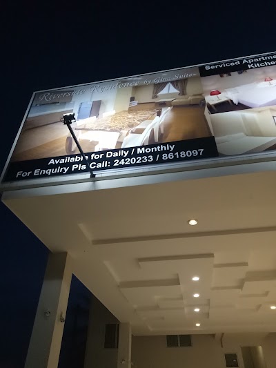 Photos of Gina Riversuites