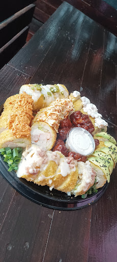 Sushi Maneki Roll - Thumbnail