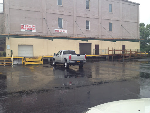 Hilton ministorage - Thumbnail
