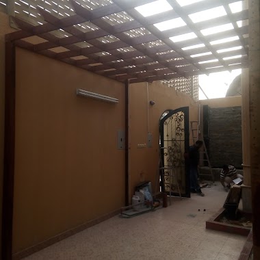 استراحة الأضواء, Author: Ashraf 99