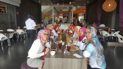 Photos of Mall Of Serang