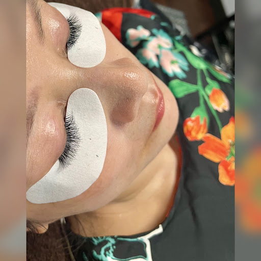 Unlock Lashes - Thumbnail