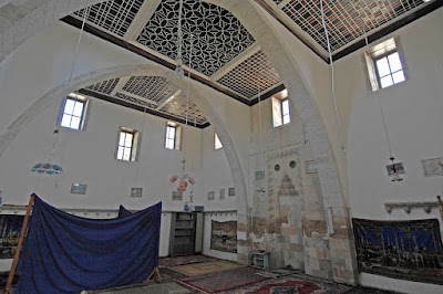 Alacalı Cami