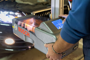 Photo n°11 de Centre contrôle technique DEKRA à Portets (Centre de contrôle technique)