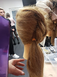 Photo n°9 de Amelie coiffure a domicile les hogues à Les Hogues (Salon de coiffure)