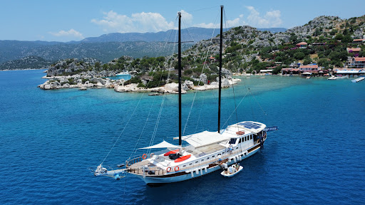 Farout Cruises - Blue Cruises & Sail Turkey